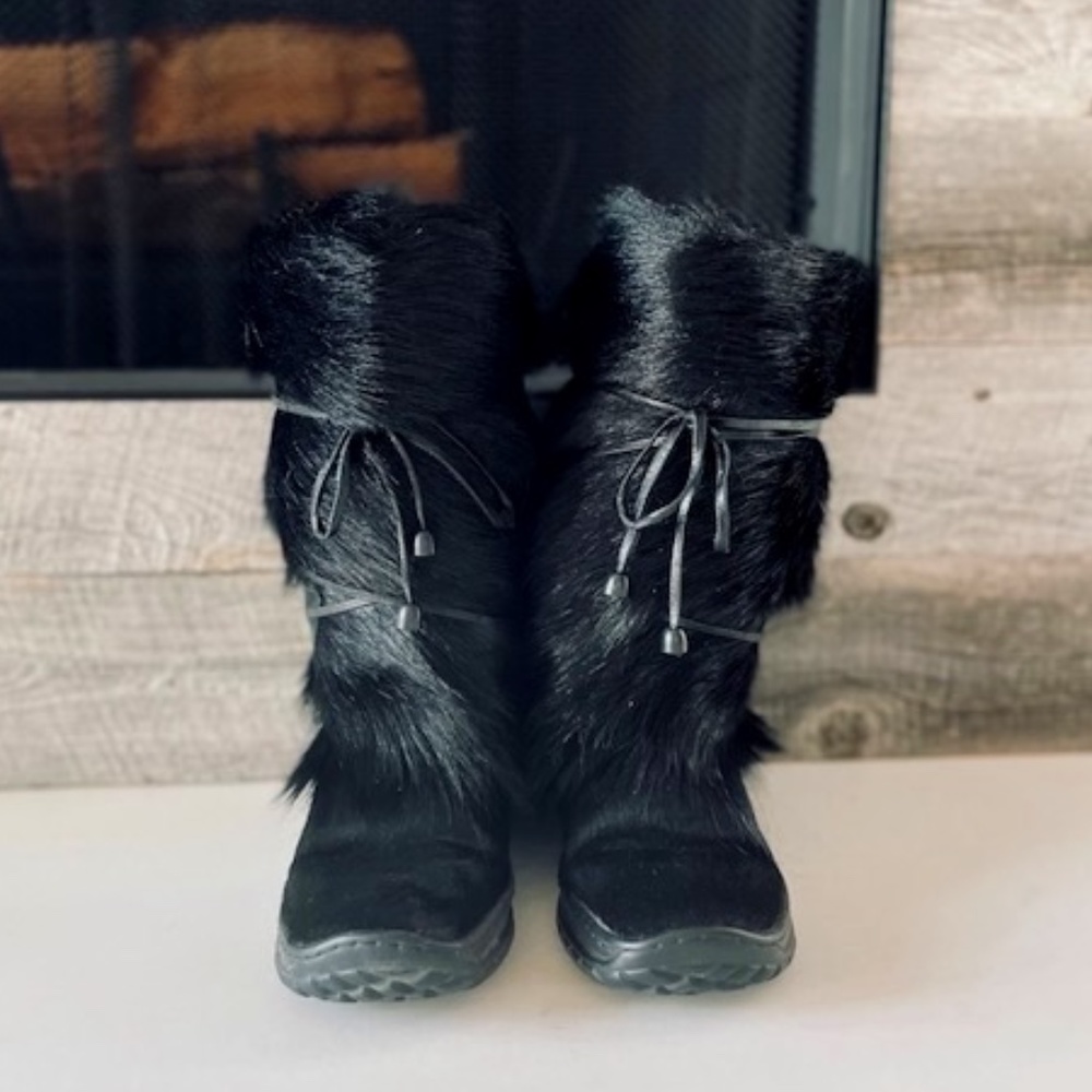 Black Winna Fur Boots Size 8.5